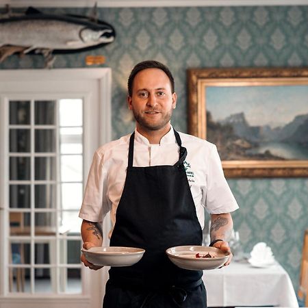 Gloppen Hotell - By Classic Norway Hotels Сандане Екстериор снимка