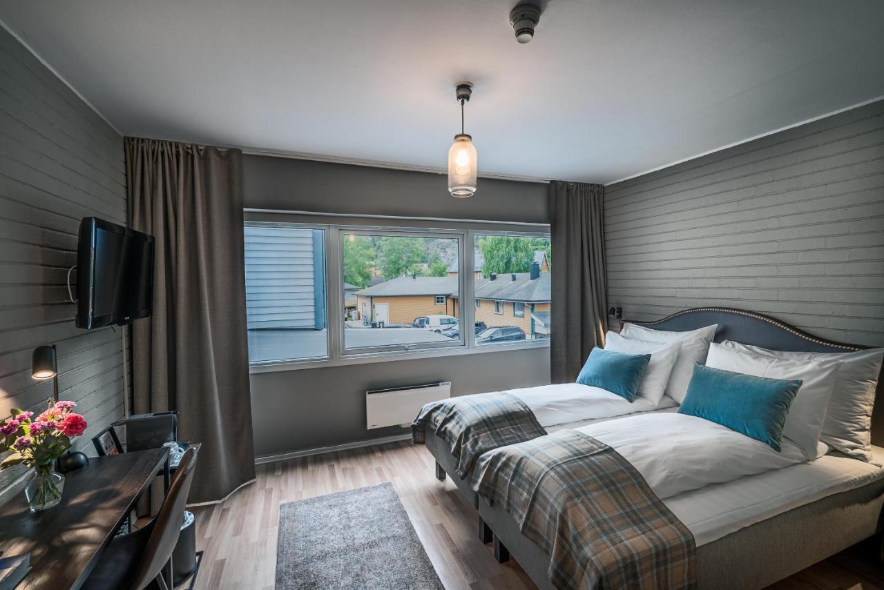 Gloppen Hotell - By Classic Norway Hotels Сандане Стая снимка
