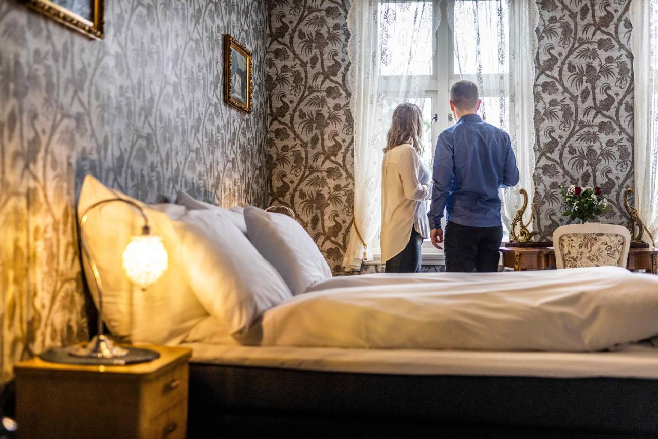 Gloppen Hotell - By Classic Norway Hotels Сандане Екстериор снимка