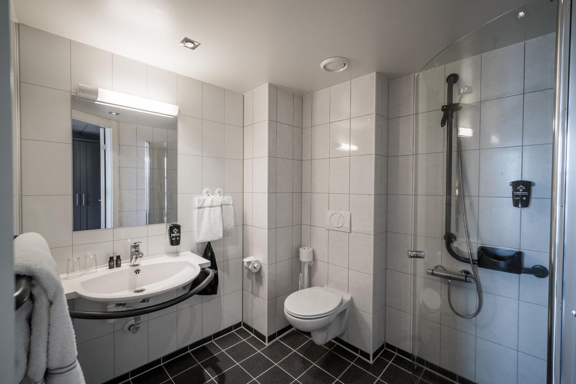 Gloppen Hotell - By Classic Norway Hotels Сандане Стая снимка
