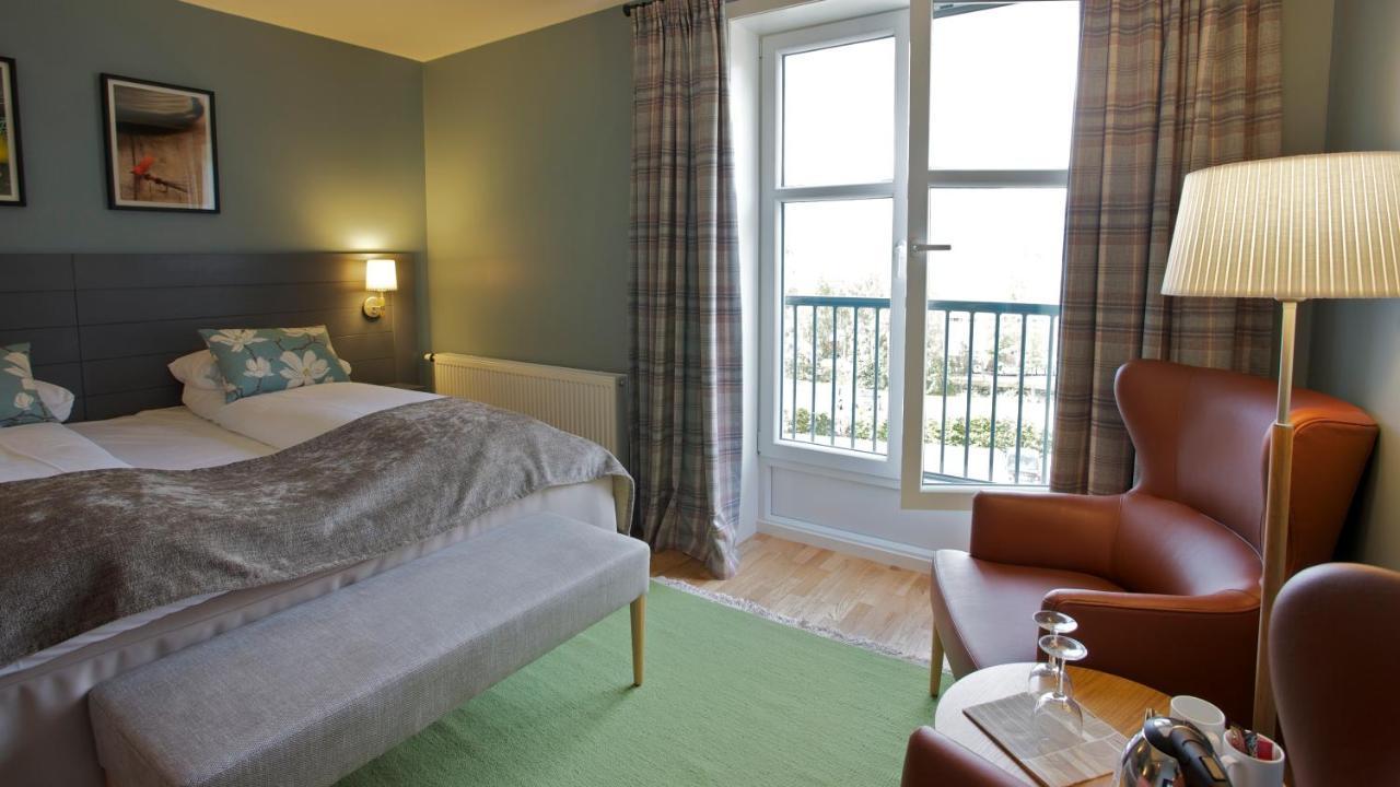 Gloppen Hotell - By Classic Norway Hotels Сандане Екстериор снимка